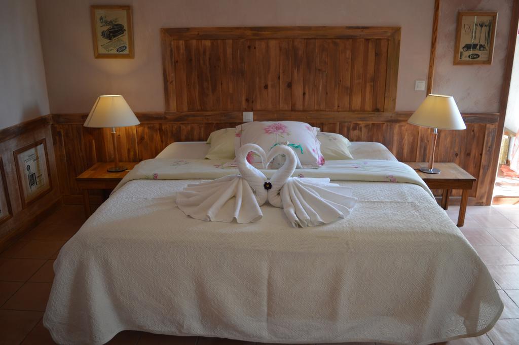 Chateau La Roque Margaux Hotel Servian ภายนอก รูปภาพ