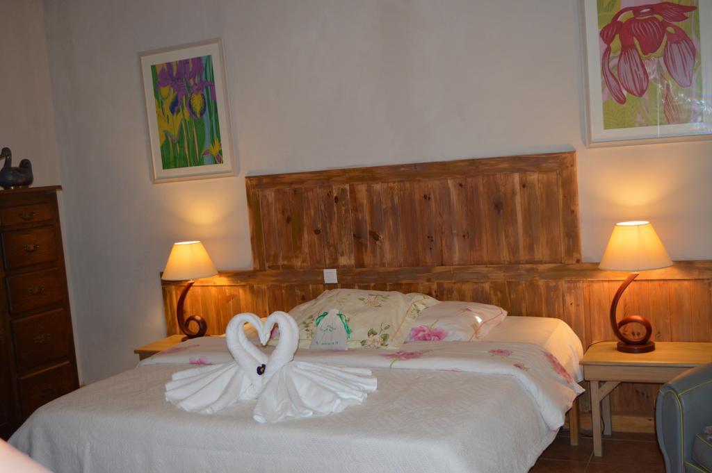 Chateau La Roque Margaux Hotel Servian ภายนอก รูปภาพ